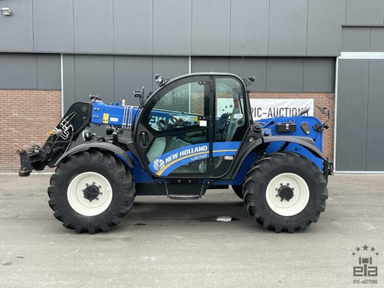 2017 New Holland LM7.42 Telehandler 5700 Euro - Image 29