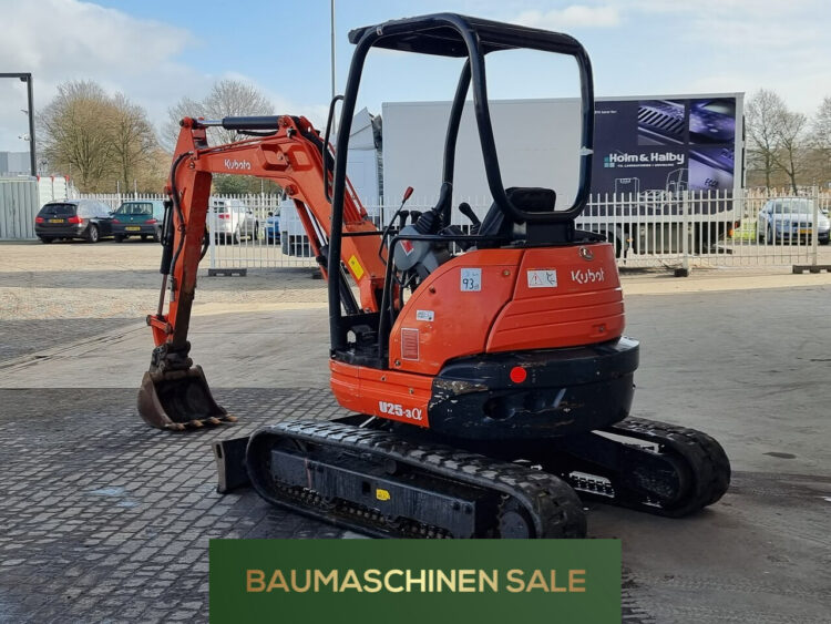 2013 Kubota U25 -3 EU Track mini excavator 4600 Euro - Image 14