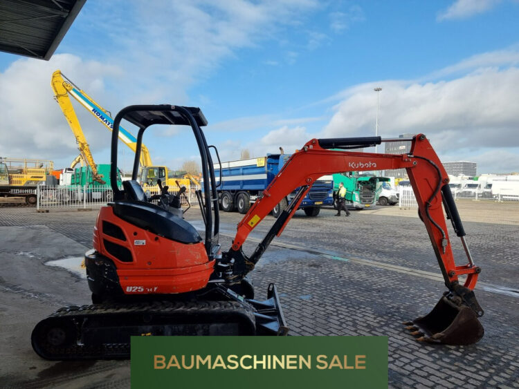 2013 Kubota U25 -3 EU Track mini excavator 4600 Euro - Image 10