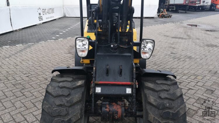 2020 Gehl AL340 Compact Wheel Loader 5200 Euro - Image 3