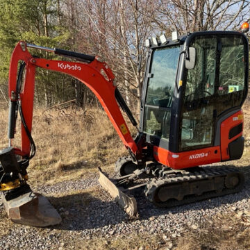 2017 Kubota KX019-4 Mini excavator with tiltrotator and 3 buckets
