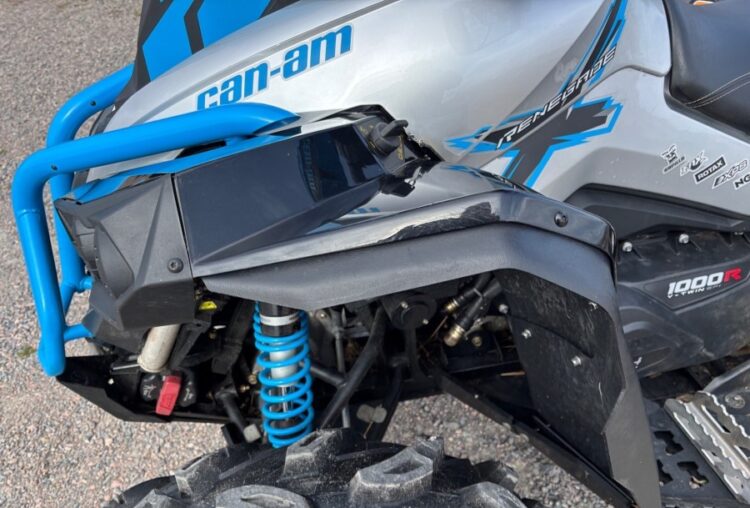 2016 Can-Am Renegade 1000 ATV 4x4 - Image 37