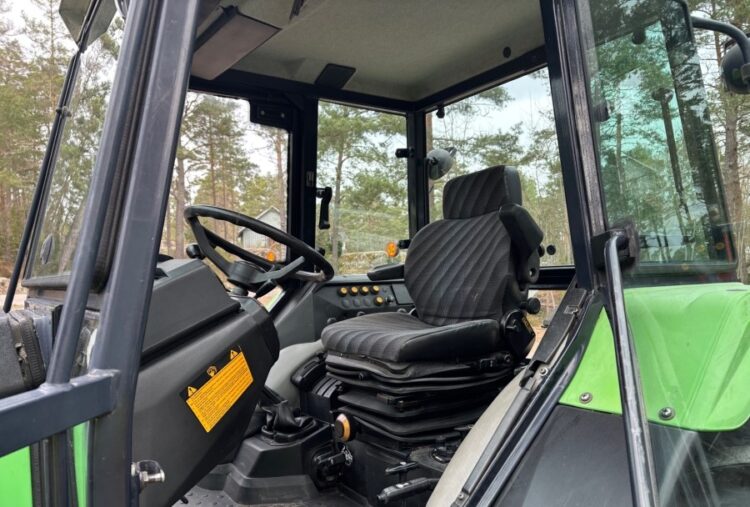 1995 Deutz-Fahr 4.17A Tractor with loader - Image 3