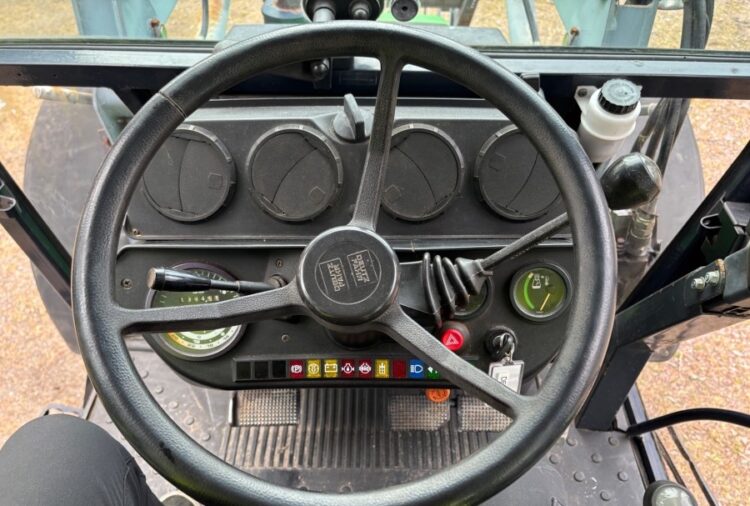 1995 Deutz-Fahr 4.17A Tractor with loader - Image 2