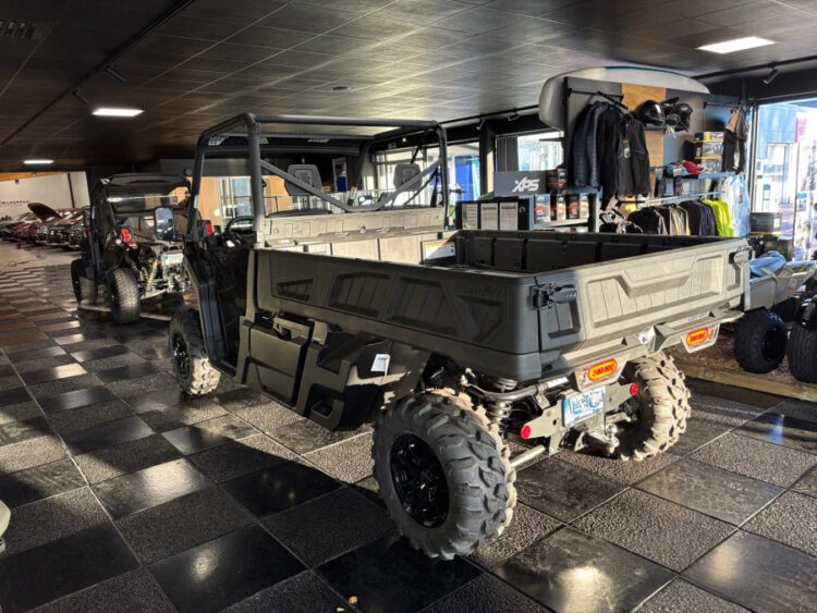 2023 Can-Am Traxter PRO XU HD10 T ABS (UTV-ATV) 4X4! - Image 8