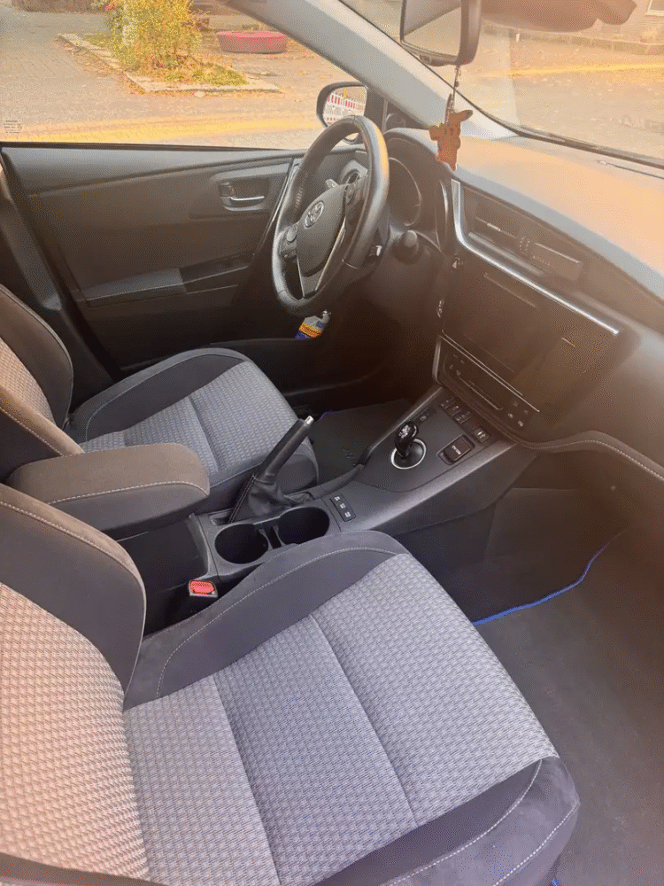 2018 Toyota Auris Touring Sports Touring Sports 1,2-l-T - Image 3