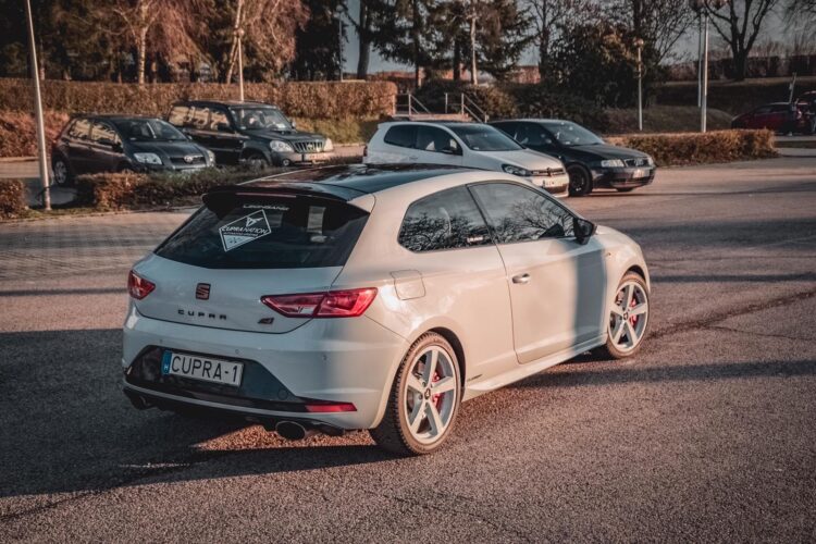 2014 Seat Leon SC 2.0 TSI Start&Stop DSG Cupra 280 - Image 4
