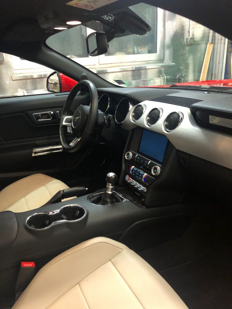 2016 Ford Mustang 5.0 Ti-VCT V8 GT - Image 14