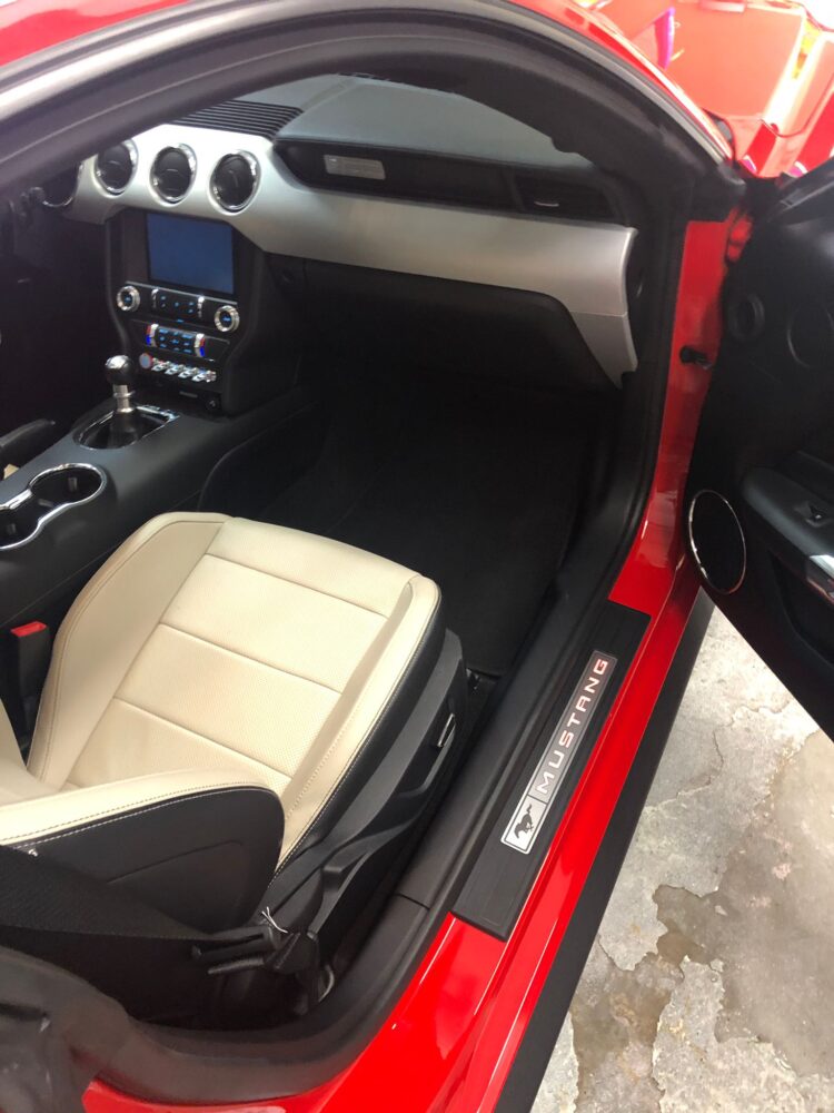 2016 Ford Mustang 5.0 Ti-VCT V8 GT - Image 12