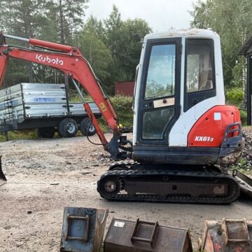 2004 Kubota KX61-3 mit 4 Schaufeln