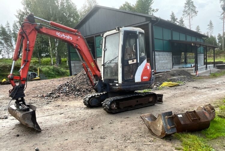 2004 Kubota KX61-3 mit 4 Schaufeln - Image 21