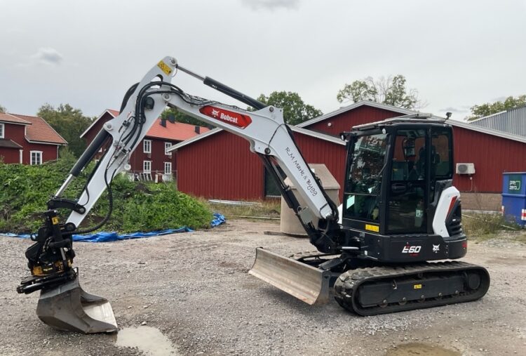 2022 Bobcat E60