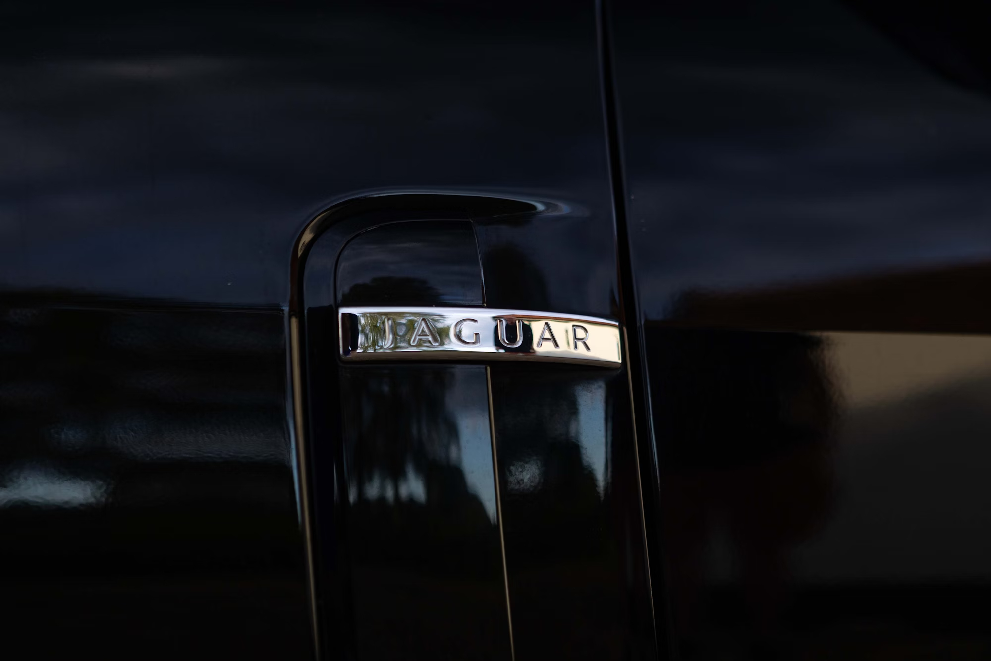 2011 Jaguar XKR 5.0 - Image 12