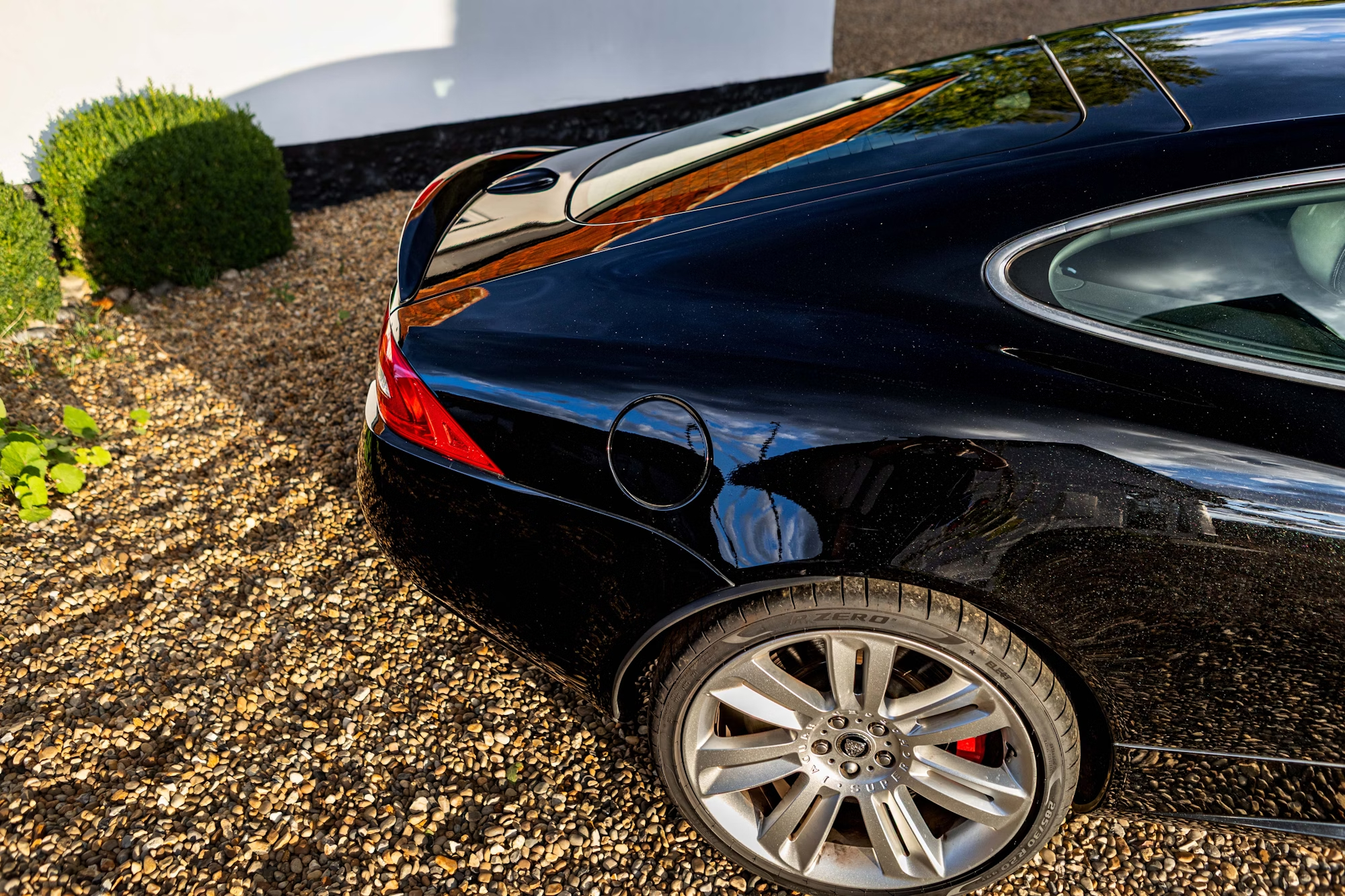 2011 Jaguar XKR 5.0 - Image 44